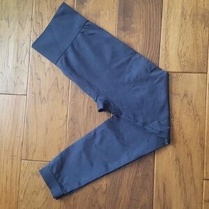 Knix Good to Go Seamless Crop Legging Navy Size M